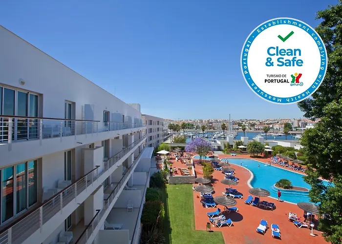 Lagos hotels near Ponta da Piedade Lighthouse