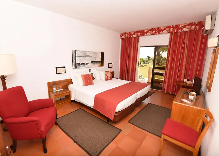 Manta Rota Hotels