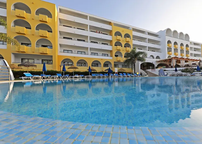 Albufeira hotels near Municipal Museum of Archaeology